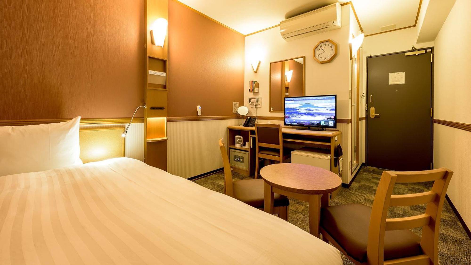 Toyoko Inn Yamagata-Eki Nishi-Guchi Yamagata  Kamer foto