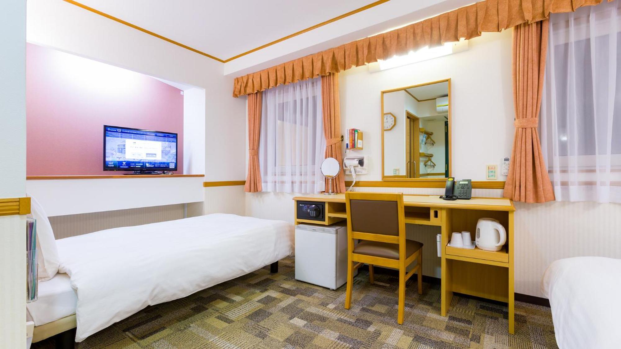 Toyoko Inn Yamagata-Eki Nishi-Guchi Yamagata  Kamer foto